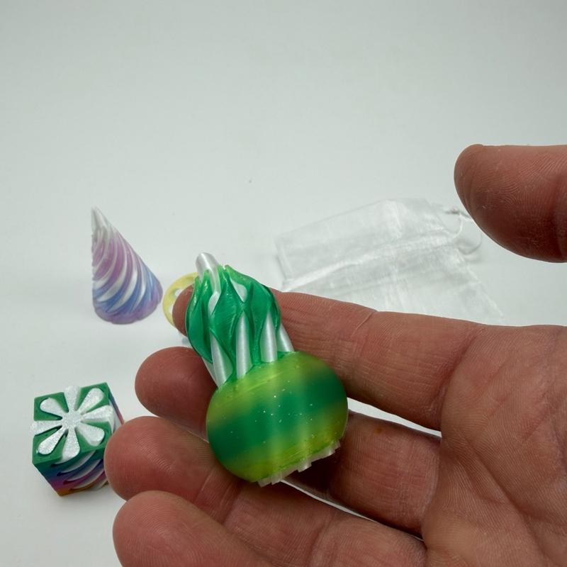4 Pack 3D Printed Fidget Twisters – Assorted Designs in Gift Pouch